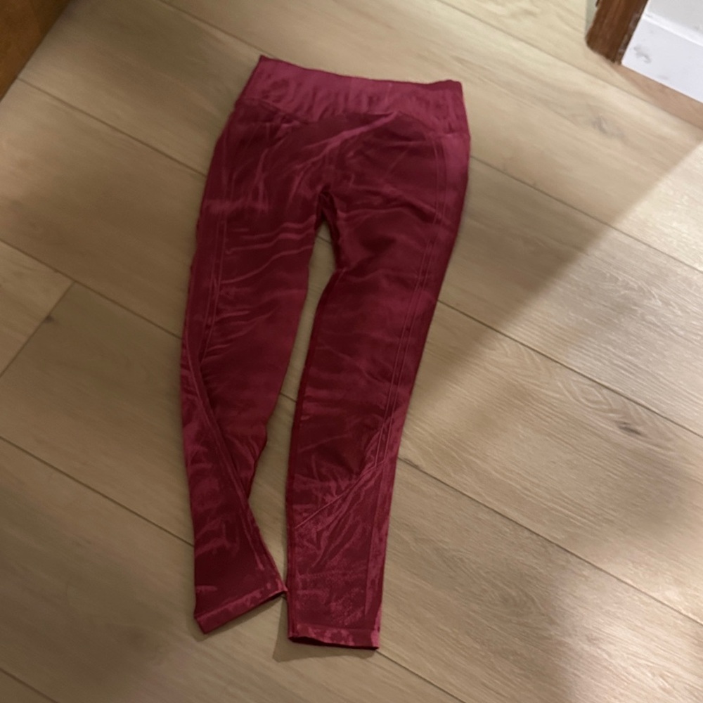 Women's maroon/pink Leggings